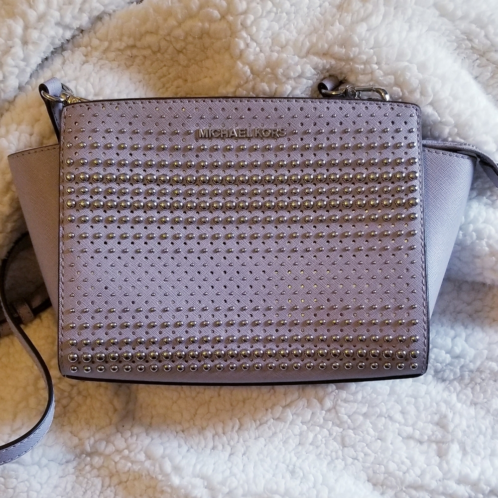 Michael Kors Selma Stud MD Messenger Bag